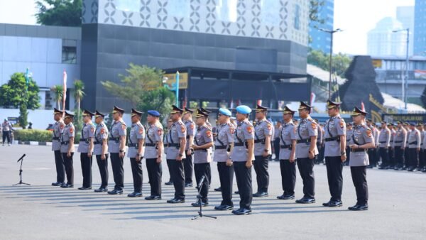 Kapolda Metro Jaya Pimpin Sertijab PJU dan Kapolres Jajaran, Penyegaran Organisasi Perkuat Pelayanan Masyarakat