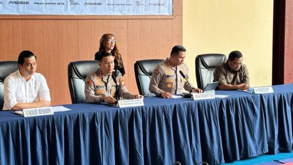 Dirreskrimum Polda Metro Jaya Kombes Pol Imam Imanuddin dalam rilis perkara Percetakan Mau Print di Polres Metro Jakarta Pusat, Jumat, 26 Juni 2026.