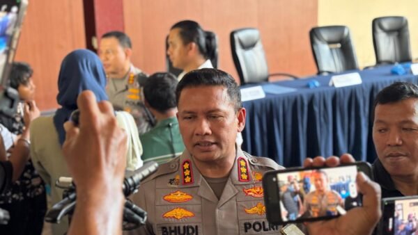 Kabidhumas Polda Metro Jaya Kombes Pol Budi Hermanto dalam rilis perkara Percetakan Mau Print di Polres Metro Jakarta Pusat, Jumat, 26 Juni 2026.