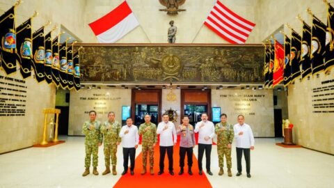*Kapolri Hadiri Silaturahmi Strategis Pimpinan Lembaga Negara di Mabes TNI AL*